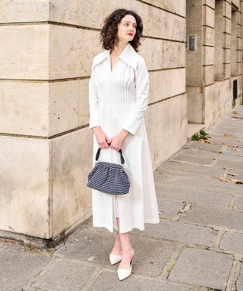 perna ティアードプリーツワンピース　 ホワイト perna ティアードプリーツワンピース ホワイト