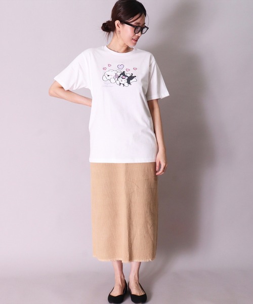 sanrio（サンリオ） tシャツ 半袖 (SK)「sanrio」すこぶる動くウサギ