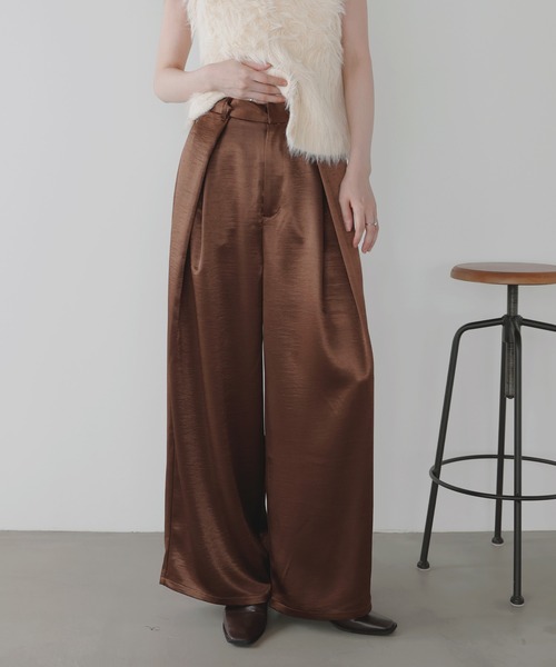 LIAN（リアン） スラックス パンツ サテンタックワイドパンツ