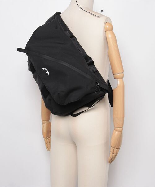 COMFY OUTDOOR GARMENT ショルダーバッグ CMF OUTDOOR GARMENT