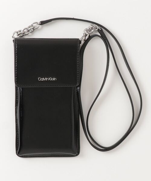 未使用★ カルバンクライン  ショルダーバッグ Calvin Klein (カルバンクライン) フェイクレザー ワンポイントロゴ