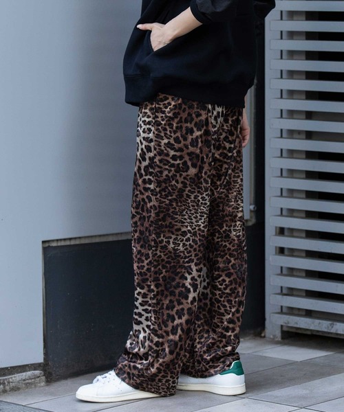 Munich（ミューニック） パンツ メッシュベロア＆レオパードプリント