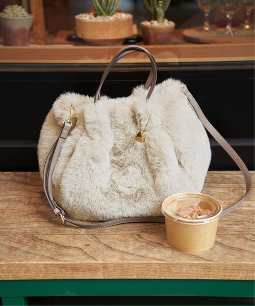 ciqueto ikkaののショルダーバック ikka（イッカ） ショルダーバッグ 撥水コートショルダーバッグ メンズ