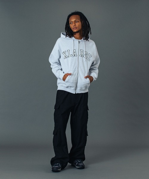 (JxSxR)X-LARGE ジップアップパーカー XLARGE（エクストラ ラージ） パーカー PERFORATED LEATHER LOGO ZIP