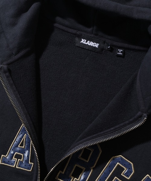 XLARGE（エクストラ ラージ） パーカー PERFORATED LEATHER LOGO ZIP