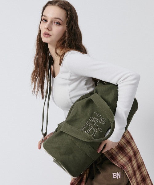 BENUA トートバッグ Studded duffel bag/スタッズダッフルバッグ