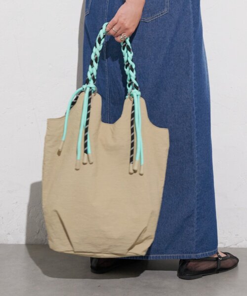 トートバッグ :「大容量／軽量」撥水ナイロンロープハンドルトートBAG レディースの画像