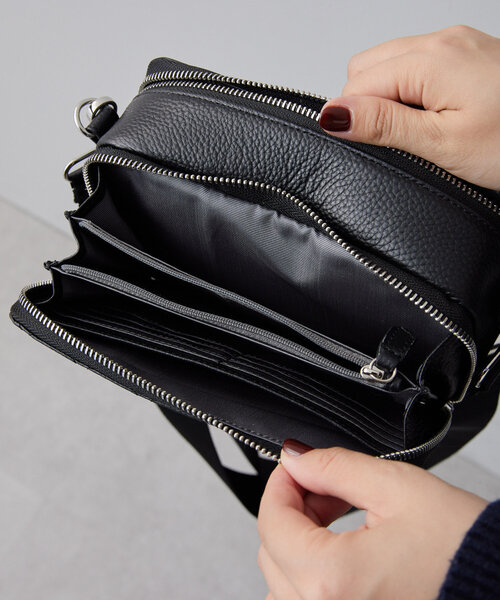 ear PAPILLONNER（イア パピヨネ） 財布 「リバイバル/本革」整理整頓