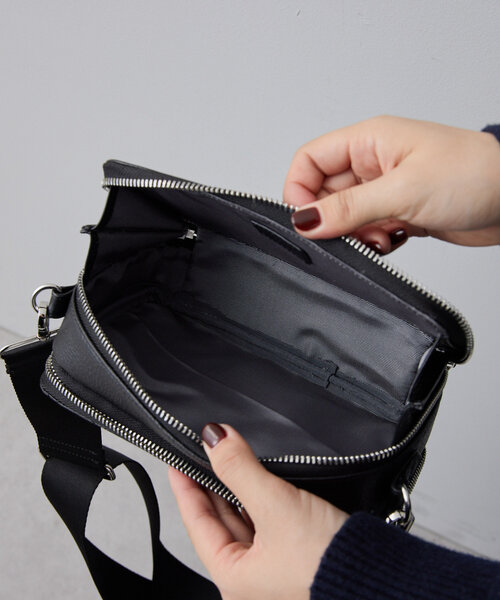 ear PAPILLONNER（イア パピヨネ） 財布 「リバイバル/本革」整理整頓