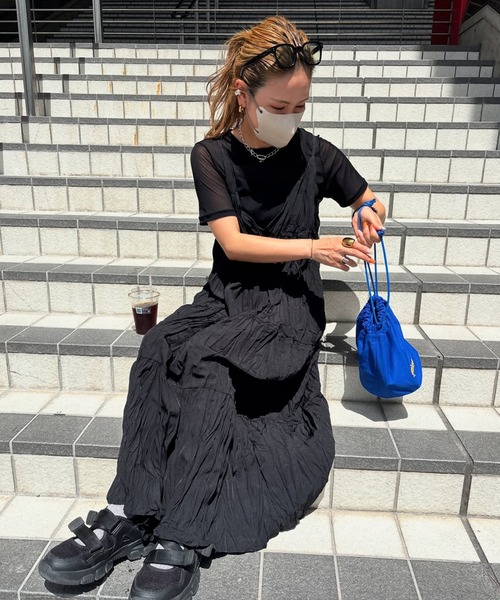 タグ付き 新品✨️AMOMENT Ｍサイズ シアーTシャツ 韓国 レディース タグ付き 新品✨️AMOMENT Mサイズ シアーTシャツ 韓国