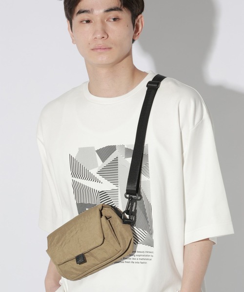 ショルダーバック ARMANI EXCHANGE ショルダーバッグ バッグ 「A|X アルマーニ