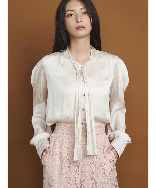 TONAL（トーナル） ブラウス シャツ カッセンボウタイタックスリーブ 