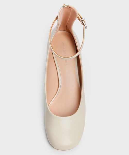 CHARLES ＆ KEITH（チャールズ&キース） パンプス 歩きやすい ブロック