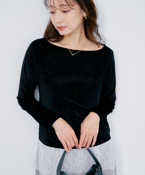 コヒナ  クルーネックベロアトップス タグ付き未使用 コヒナ COHINA クルーネックベロアトップスの通販 by