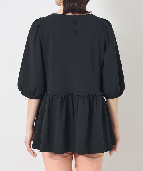 TO BE CHIC（トゥー ビー シック） tシャツ チューリップモチーフ 