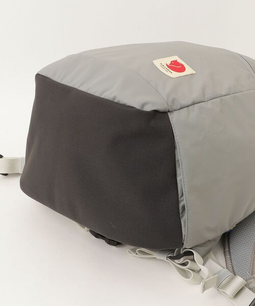 「FJALL RAVEN 」 リュック ONE SIZE グレー メンズ_画像3