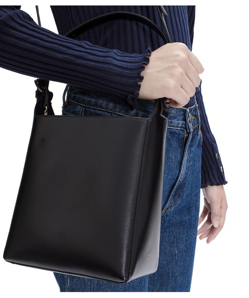 ショルダーバッグ バッグ SAC VIRGINIE SMALL  24AH レディースの画像