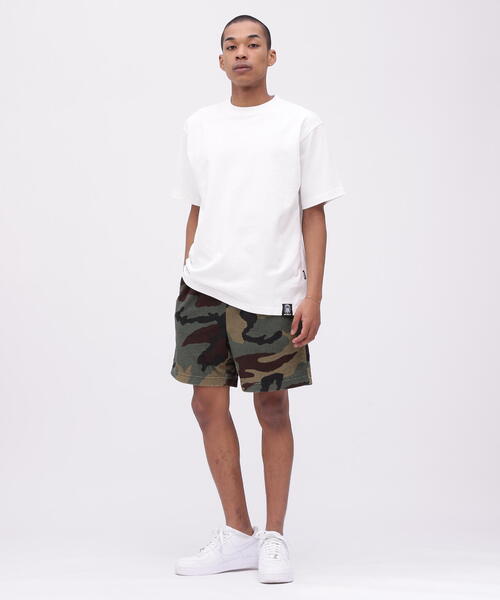 ■AVIREX■大人気 バーシティ カモ ロゴ 半袖Tシャツ 国内発送 直営店限定》VARSITY CAMO LOGO T-SHIRT / バーシティ カモ ロゴ