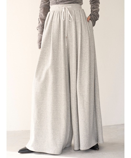 【新品未使用】SNIDEL グレー パンツ 美脚ストレッチパンツ（その他パンツ）｜SNIDEL（スナイデル）の