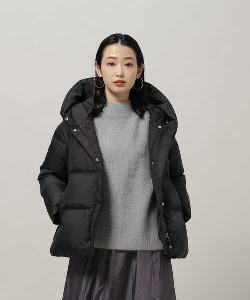 超美品　ナチュラルビューティーベーシック　ダウン　ブラック　M NATURAL BEAUTY BASIC（ナチュラルビューティーベーシック） ダウン