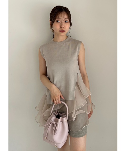 人気完売品　FRAY I.D ラッフルフリルレイヤーニット WEB限定カラー】ラッフルフリルレイヤーニット（ニット）｜FRAY