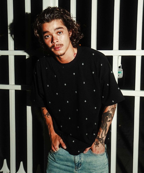 UNKNOWN LONDON（アンノウンロンドン） tシャツ Tシャツ｜Tiny Cross