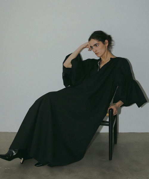 ETRE TOKYO（エトレトウキョウ） 長袖ワンピース M ベージュ