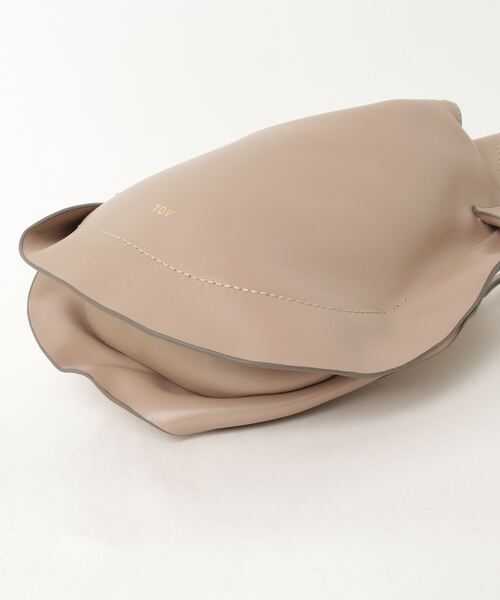 TOV ボディバッグ　レザー　ベージュ tov/トーヴ＞BUFF ボディバッグ | ファッション通販サイト NUGU
