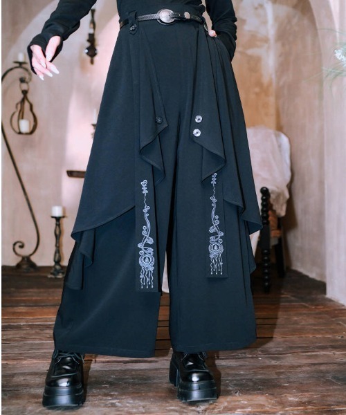 龍花柄　チャイナガウチョワイドパンツ:ブラック チャイナ風ガウチョ9分丈パンツ（ ボトムス）｜チャイナカジュアル