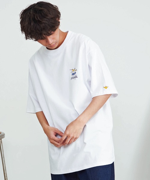 「（What it isNt）ART BY MARKGONZALES」 半袖Tシャツ L ホワイト メンズ_画像2