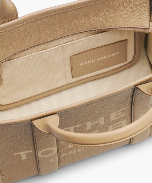 MARC JACOBS（マーク・ジェイコブス） トートバッグ THE LEATHER