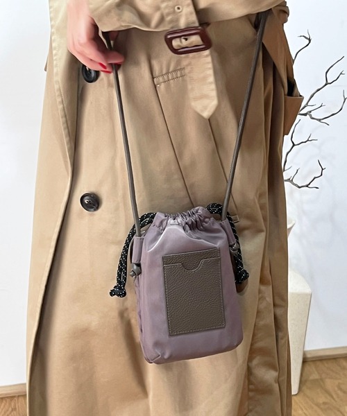 Beau're ショルダーバッグ バッグ BEAURE ヴュレ ナイロン 巾着 Beau're ショルダーバッグ バッグ BEAURE ヴュレ ナイロン 巾着