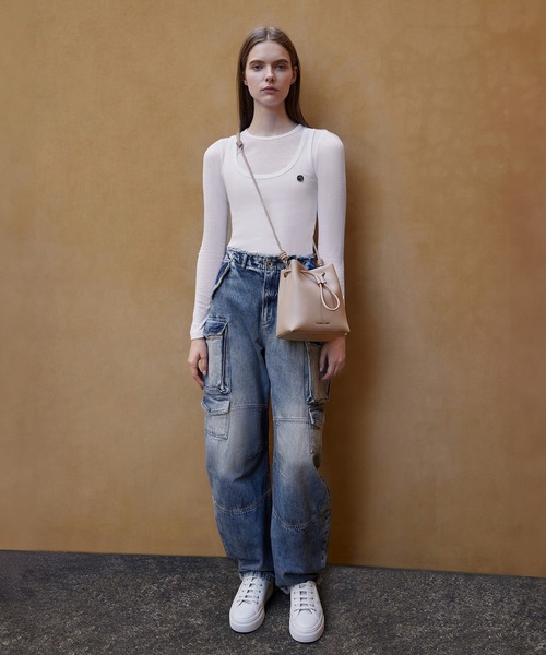 CHARLES ＆ KEITH ショルダーバッグ バッグ Leiaレイアノット