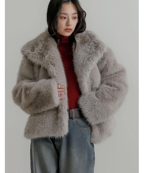 新品　リエディ　ジャケット ブルゾン ビッグカラーフェイクファーショートコート ZOZOTOWN限定再販]ビッグカラーフェイクファーショートコート