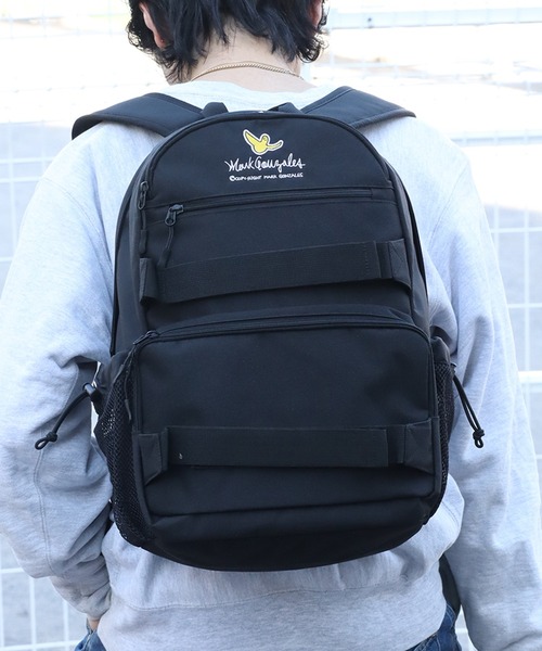 ✨新品未開封品✨ART BY MARK GONZALES DAYBAGロゴ25L Amazon.co.jp: (What it isNt) ART BY MARK GONZALES 2P BOXロゴ