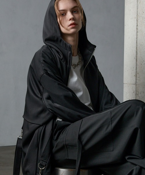 SERACE ルーズドレープサスペンダーマウンテンパーカー　ブラック　M SERACE マウンテンパーカー ウインドブレーカー 「SERACE」Loose drape