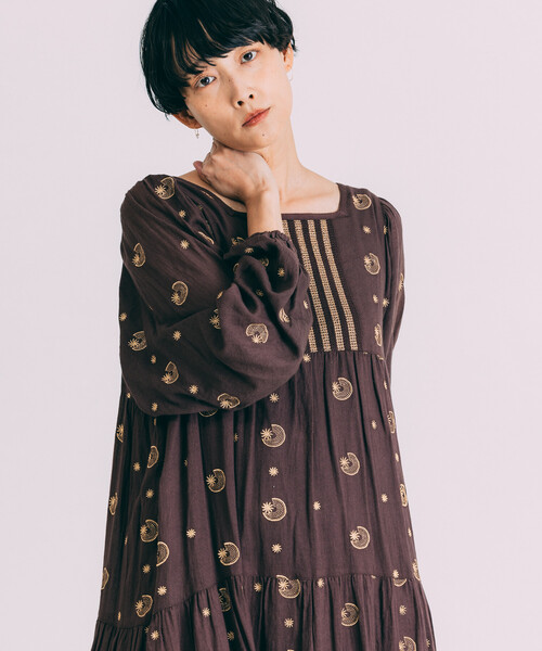 フリーダ刺繍ワンピース♡お気に入り♡ Freada（フリーダ） ワンピース ラメ 刺繍 Moon ＆ Star ワンピース