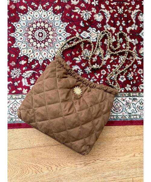 ショルダーバッグ バッグ 「500mlペットボトル収納可」フェイクスウェードキルティングショルダーBAG レディース
