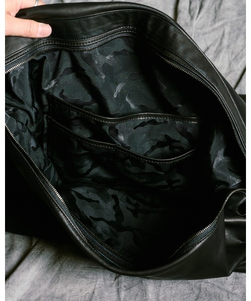 ショルダーバッグ leather shoulder bag メンズの画像