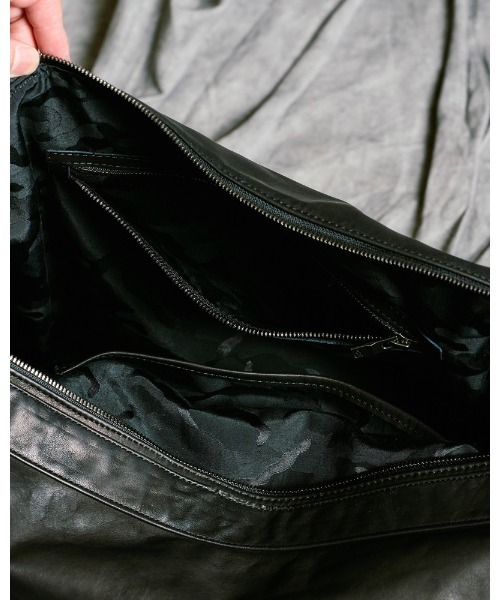 ショルダーバッグ leather shoulder bag メンズの画像