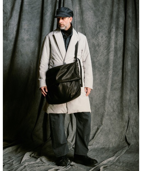 ショルダーバッグ leather shoulder bag メンズの画像