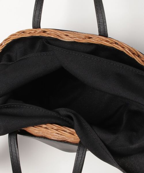 The Bagmati ショルダーバッグ バッグ BAGMATI LEATHER