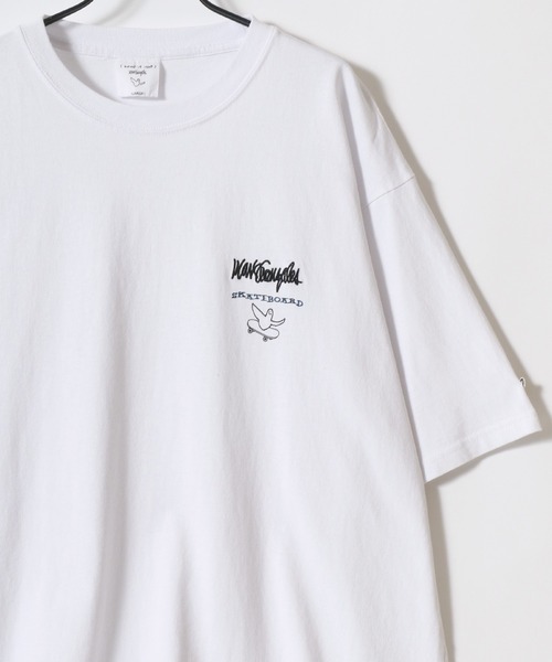 【新品未開封】D-CLAW &トンコツブラザーズ　Tシャツ　ホワイト　Mサイズ What it isNt）ART BY MARKGONZALES tシャツ (What isNt） ART