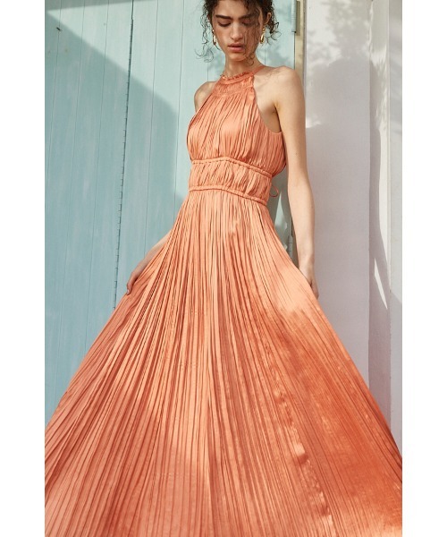 ワンピース Adeline Pleaded Dress サテンランダムプリーツホルタードレスの画像