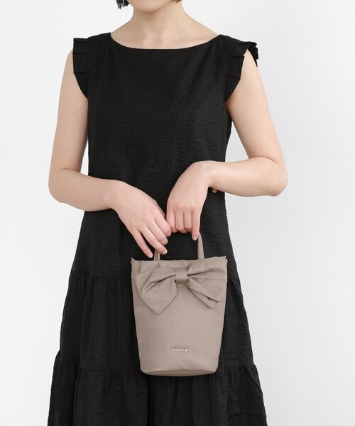 TOCCA トッカ RIBBON KNOT ブラック ボディバッグ TOCCA(トッカ TOCCA トッカ RIBBON KNOT ブラック ボディバッグ TOCCA(トッカ