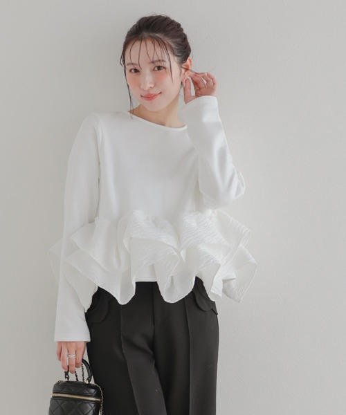 Fit more（フィットモア） カーブフリルジャガードスウェットトップス