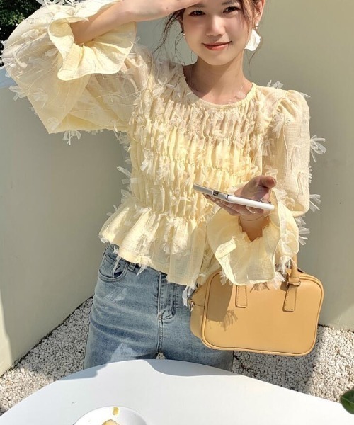 ブラウス シャツ フリルスリーブ シャーリング レディース : ZOZOTOWN 