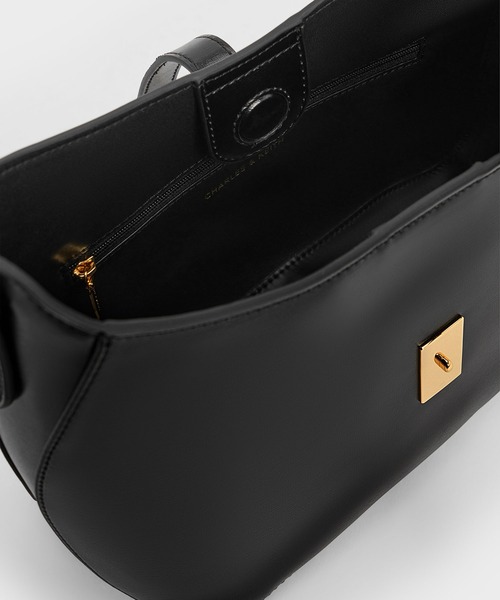 「CHARLES \u0026 KEITH」 ショルダーバッグ M オートミール レディースの画像