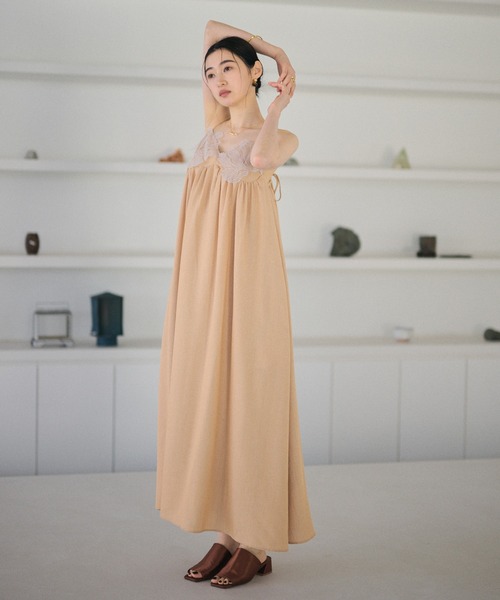 クリーム色 キャミソールワンピース ワンピース embroidery tulle cami dress / ケミカルレースロング