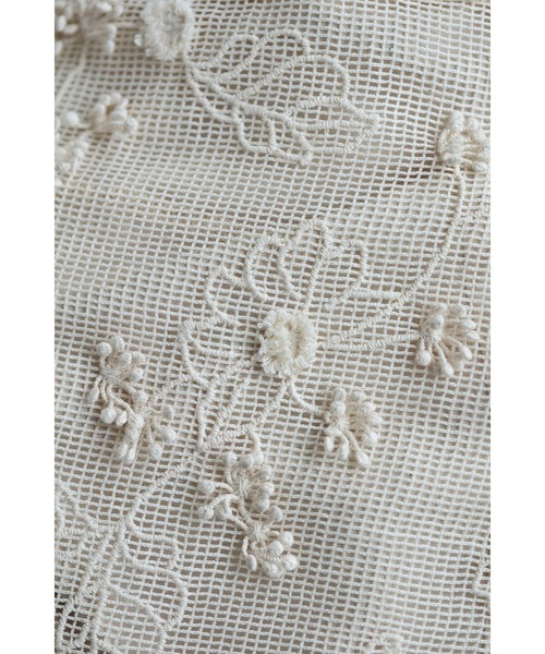 cawaii ワンピース 花びら浮かぶ刺繍のメッシュレイヤードロング